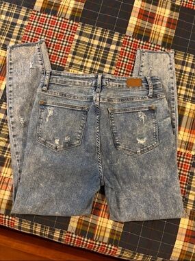 Judy Blue Light Wash Distressed Skinny Jeans